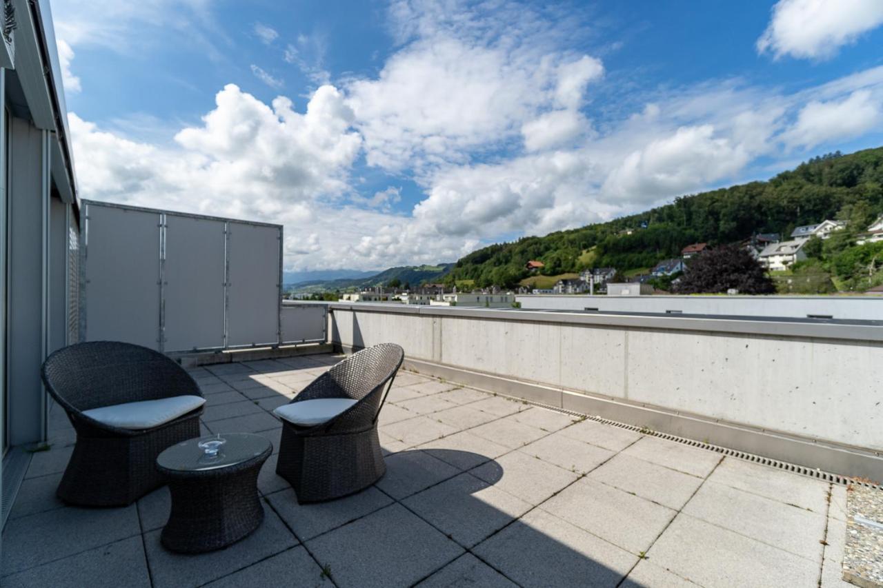 Los Lorentes Apartments Bern Airport เบลพ์ ภายนอก รูปภาพ
