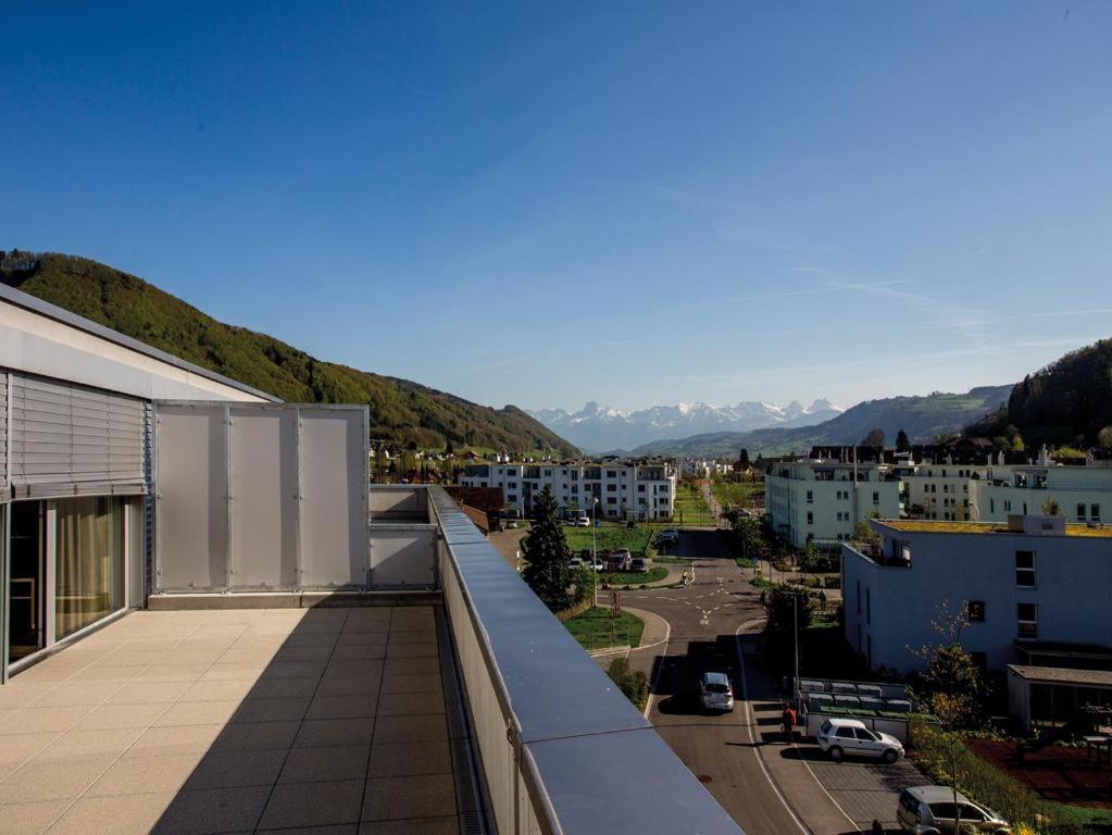 Los Lorentes Apartments Bern Airport เบลพ์ ภายนอก รูปภาพ