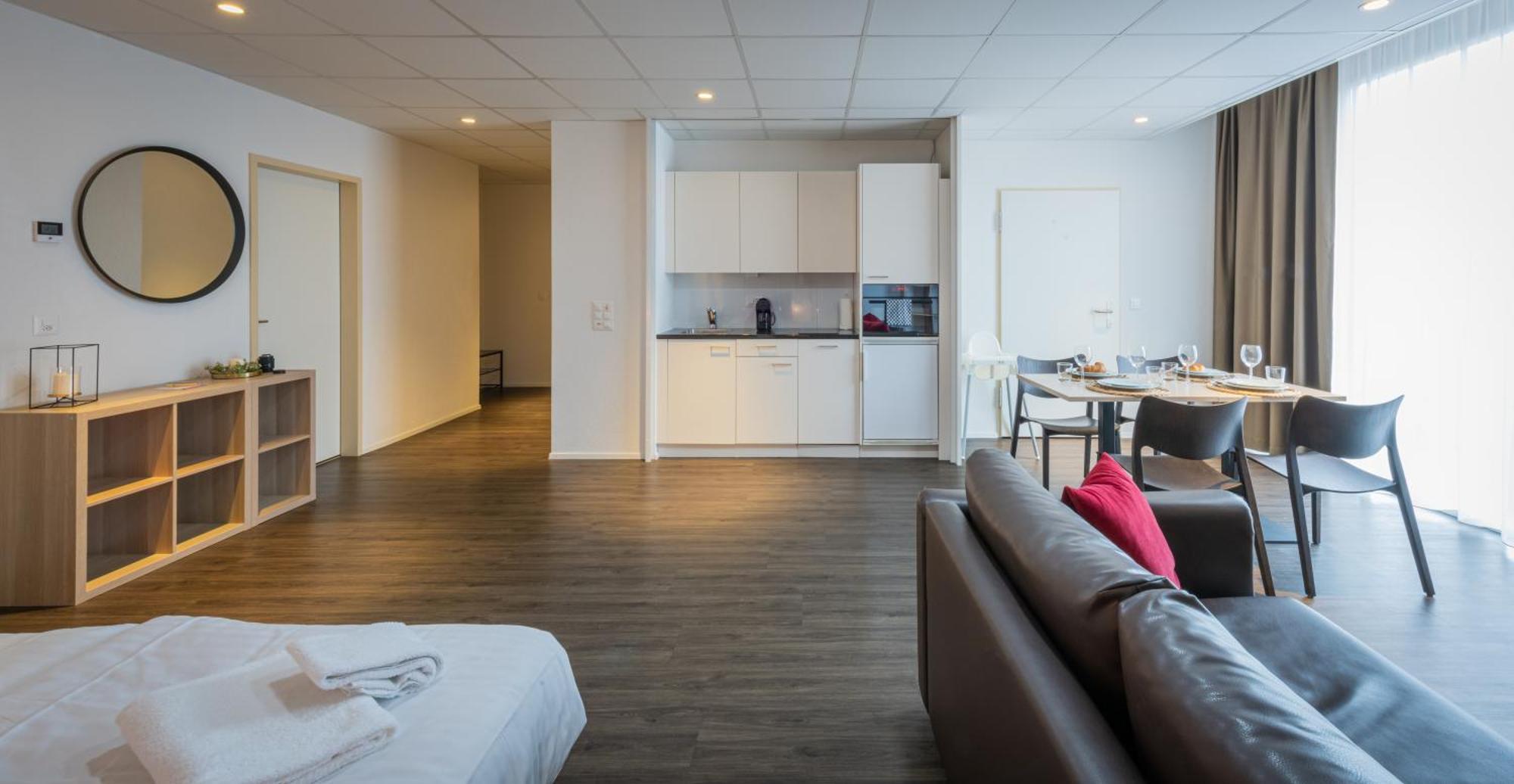 Los Lorentes Apartments Bern Airport เบลพ์ ภายนอก รูปภาพ